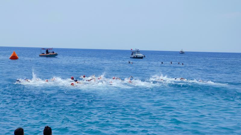 Antalya’da triatlon yarışları yapıldı