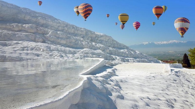 Pamukkale bu yıl 811 bin 156 ziyaretçiyi ağırladı