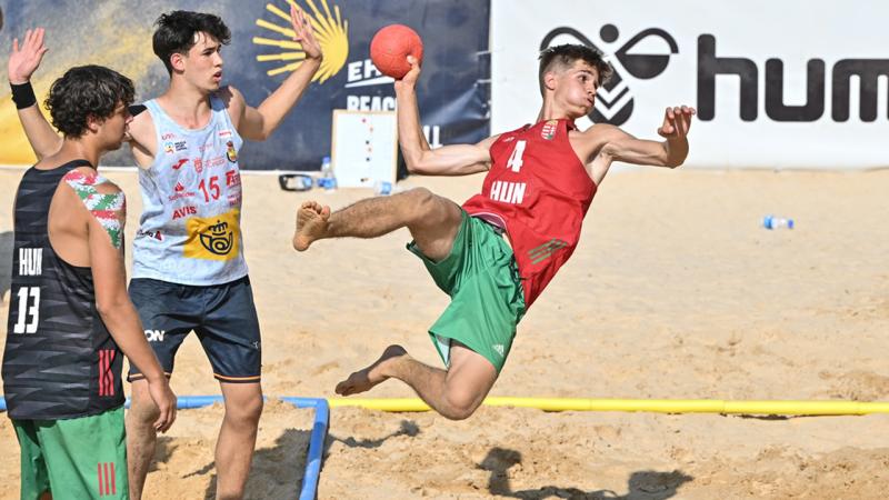 İzmir’deki 17 Yaş Altı Avrupa Plaj Hentbolu Şampiyonaları tamamlandı