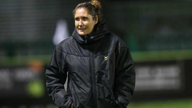 Hannah Dingley İngiltere’de profesyonel liglerdeki ilk kadın teknik direktör oldu