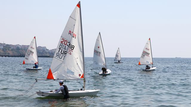 Yelken Milli Takımı Dünya Şampiyonası’ndan madalyalarla dönmek istiyor
