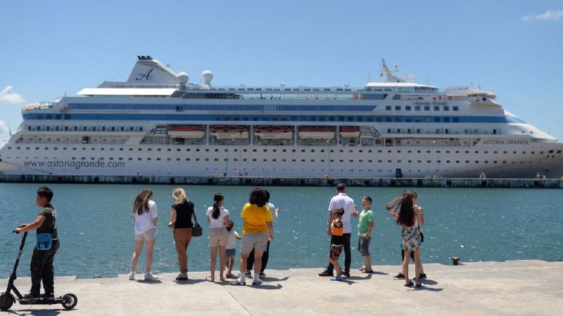 Panama bandıralı kruvaziyer “Astoria Grande” Sinop’a geldi