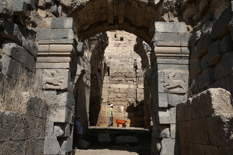 Harran Sarayı kazıları çalışan sayısı artırılarak hızlandırıldı