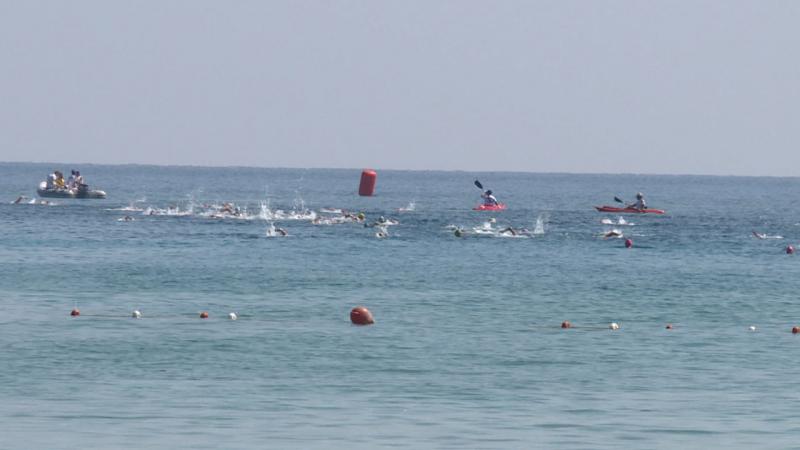 Anzak Koyu’ndan Gökçeada’ya 10 saat 36 dakikada yüzdüler