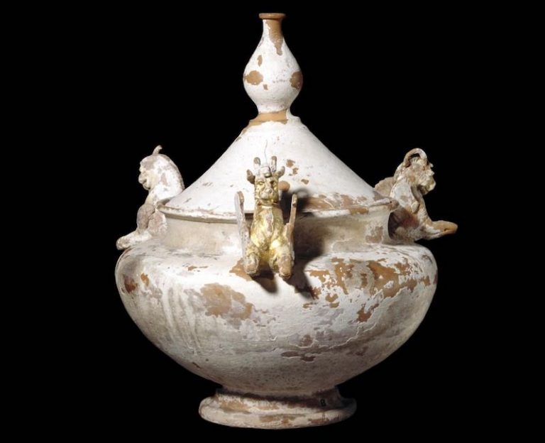 Antik Yunan Dünyasında Lükse Öykünmek