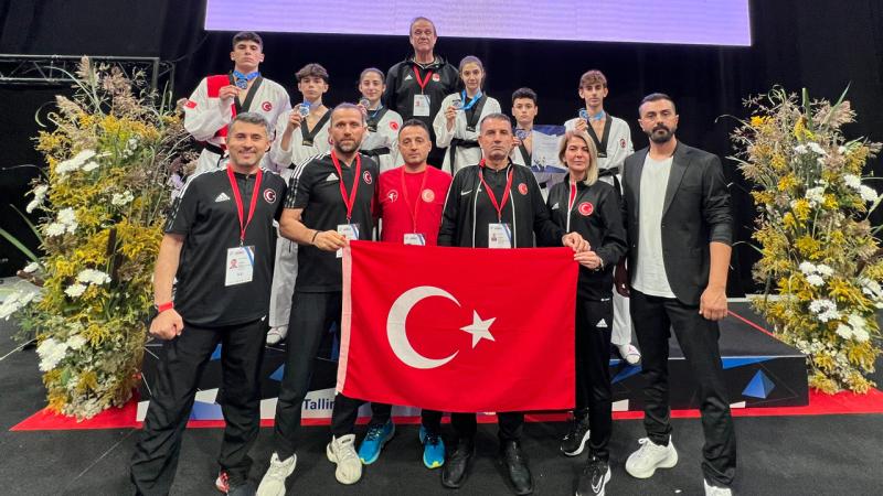 Milli tekvandoculardan 2’si altın 6 madalya