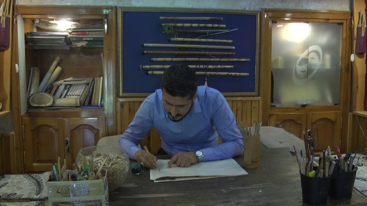 Şanlıurfalı genç hattat, Osmanlı hat sanatını yaşatıyor