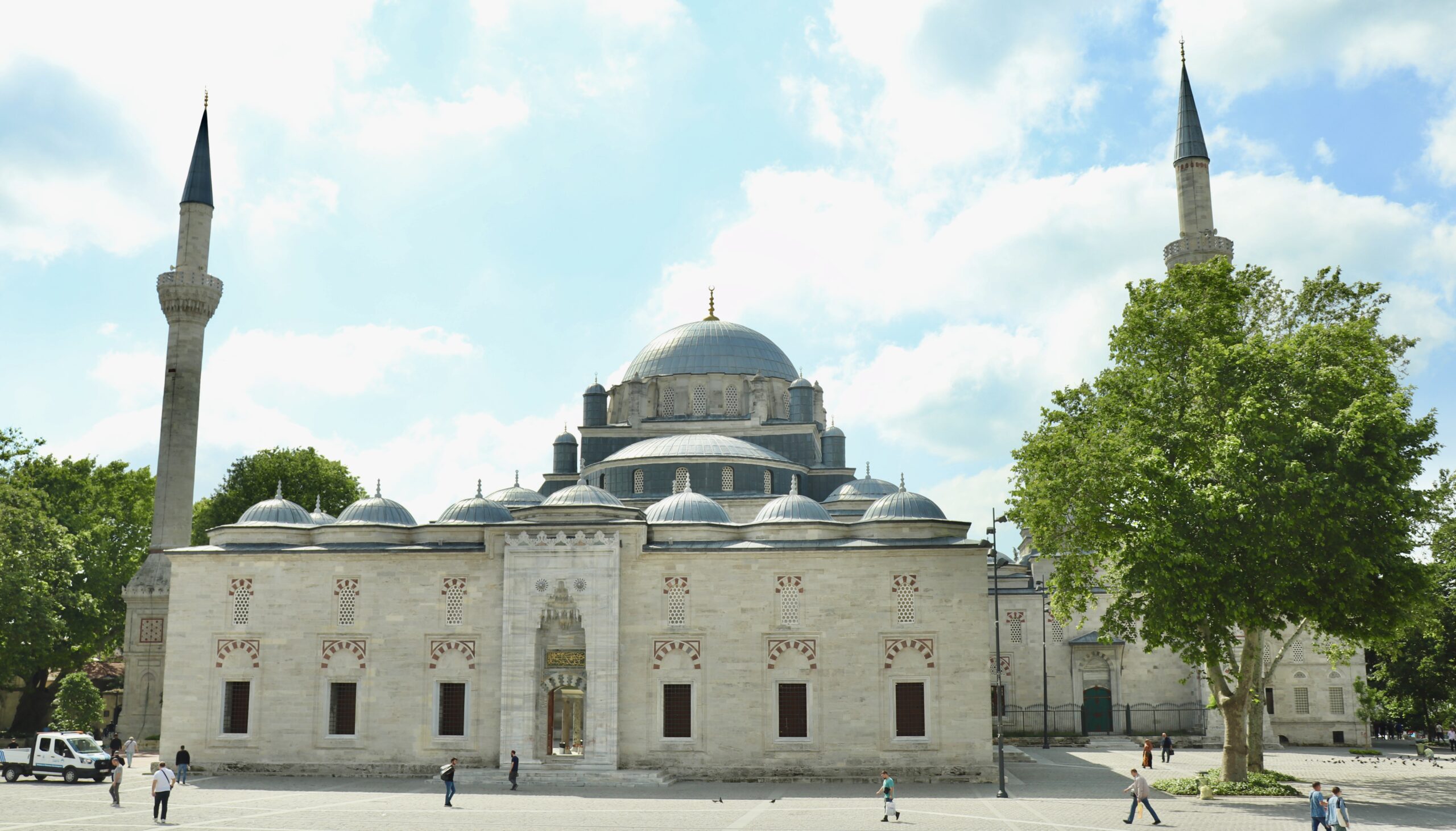 Fetih Sonrası Osmanlı Cami Mimarisinin Değişmeden Kalmış İlk Örneği(Özel Haber)