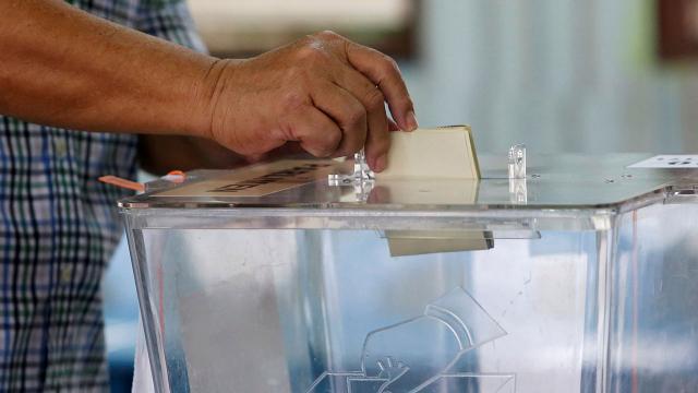 Pakistan’da genel seçimler Ocak 2024’te gerçekleştirilecek