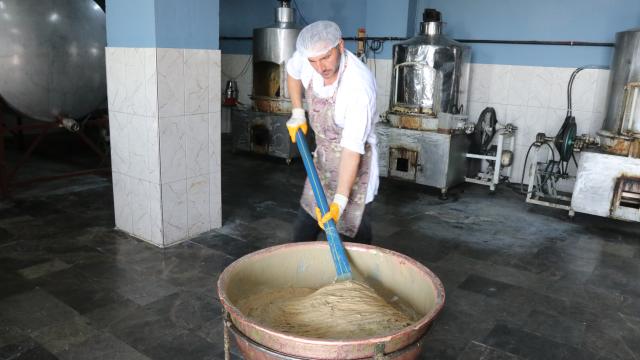 Ahiliğin pilav, helva ve şerbet ikramı geleneği halen yaşatılıyor