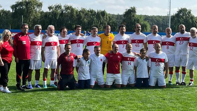 TBMM Futbol Takımı Romanya’daki turnuvada ikinci oldu