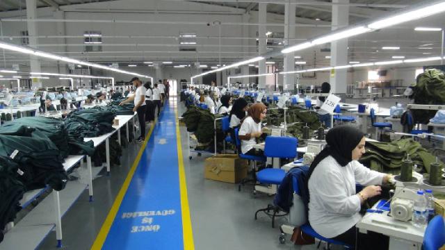 Belediyenin kurduğu tekstil fabrikasında ürettiği ürünleri birçok ülkeye gönderiyor