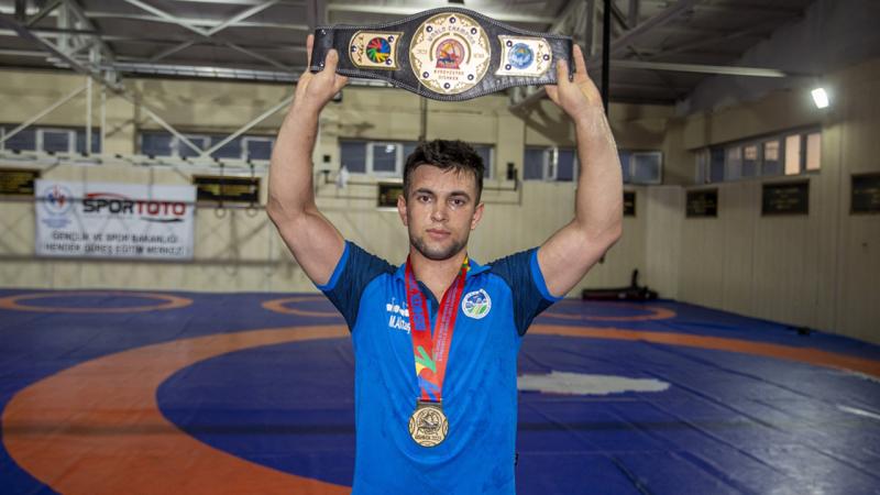 İşitme engelli milli güreşçi Mükremin Aktaş olimpiyat madalyası için çalışıyor