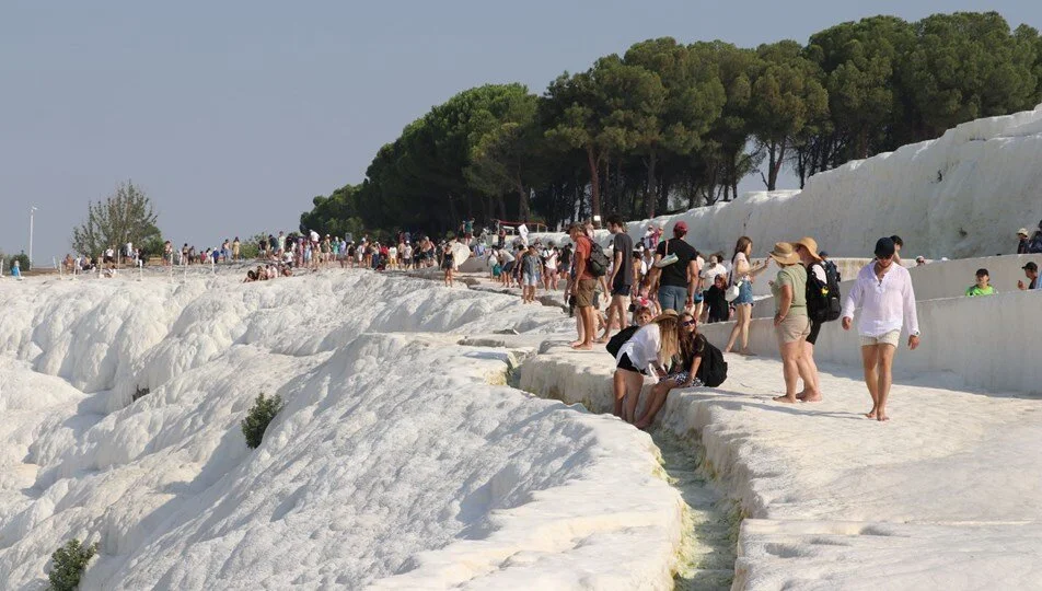 Pamukkale’yi 8 ayda 1 milyon 512 bin kişi ziyaret etti
