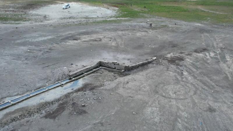 Sazlıdere Barajı’nda sular çekildi: Tarihi çeşme ve köy yolu ortaya çıktı