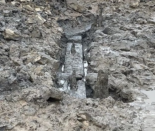 Bir zamanlar İngiltere ve Galler’i birbirine bağlayan 2.000 yıllık ahşap bir köprü keşfedildi