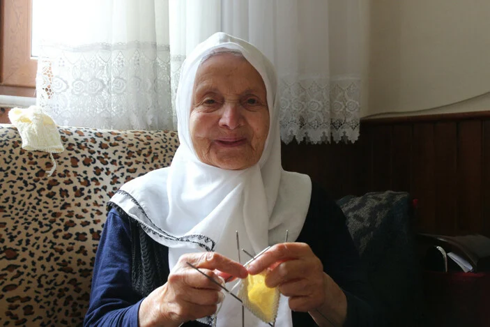 Rize’de yaşayan Fatma nine 112 yaşında: Tek bir hastalığı yok