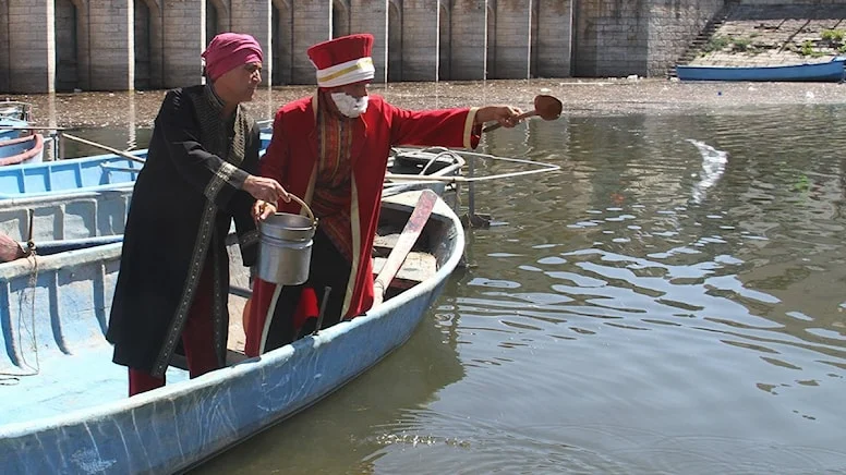 Temsili Nasrettin Hoca göle maya çaldı