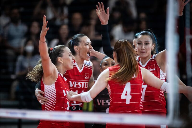Filenin Sultanları 2’de 2 yaptı (Türkiye 3-0 Bulgaristan)