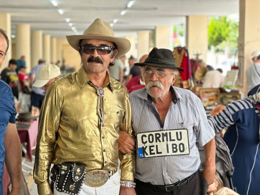 Karadeniz’in tek antika pazarı Samsun’da açıldı