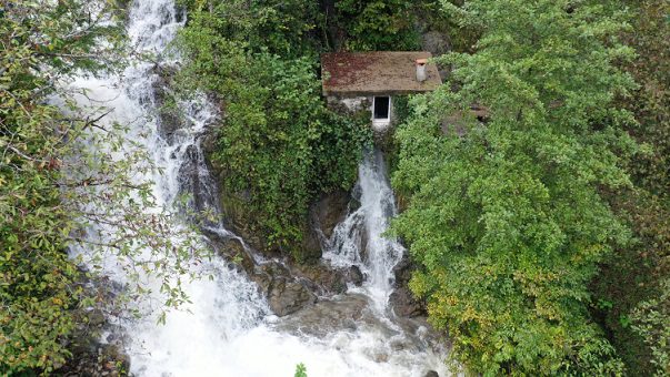Ata mirası değirmenler yöre halkına ücretsiz hizmet veriyor