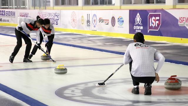 Curlingde hedef olimpiyatları garantilemek