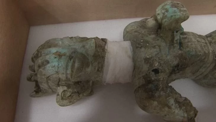 Çin’in Sanxingdui Harabelerinde 1 metre boyunda bronz heykel bulundu