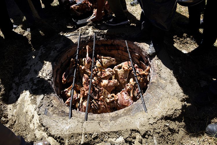 Kastamonu’da asırlık “kuyu kebabı” geleneği yaşatılıyor