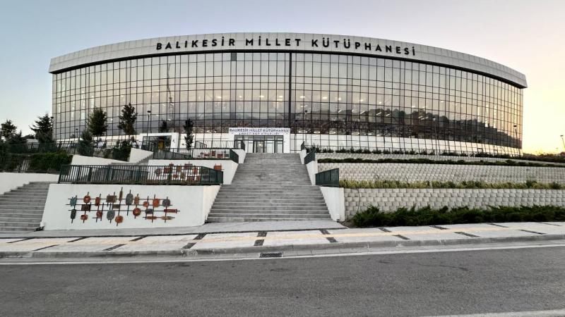 BMK Ahmet Kot Kitaplığı 100 binden fazla eser ev sahipliği yapıyor