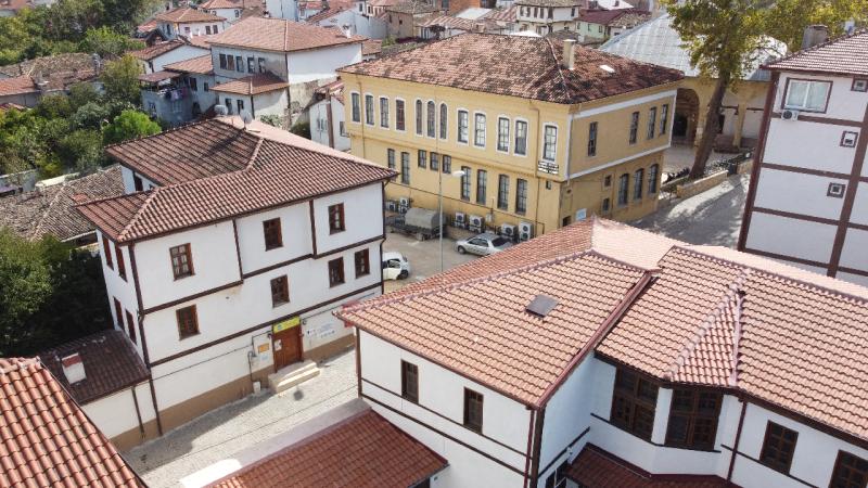 Osmaneli’nin tarihi konakları üniversite öğrencilerine yurt oldu