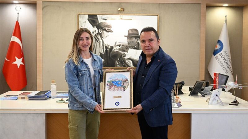 Milli sporcu Şahika Ercümen: Cumhuriyetimizin 100. yılını Antalya’da bir dalışla kutlamak çok kıymetli