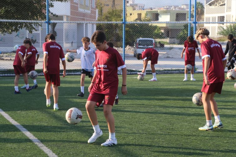 Hatayspor’un altyapı takımları yeniden sahalara döndü