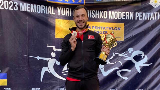 Milli pentatlet Buğra Ünal Kırgızistan’da şampiyon oldu