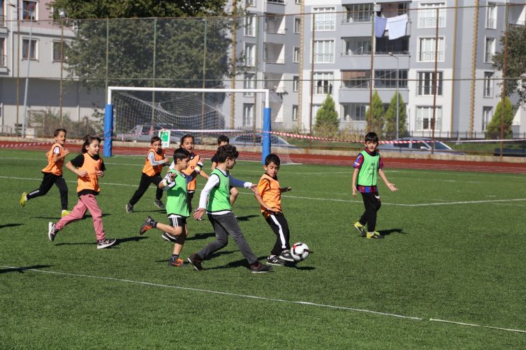 Artvin Arhavi’de “Herkes İçin Futbol Şenliği” gerçekleştirildi