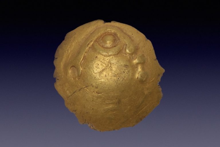 Almanya’da Nadir Bir ‘Gökkuşağı Kupası’ Sikkesi Bulundu