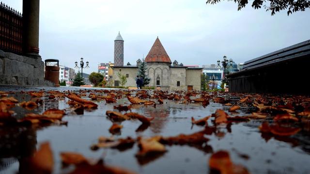 Erzurum’da iki bölge arasındaki sıcaklık farkı 24 dereceyi aştı