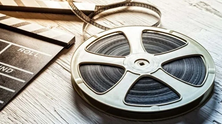 Türkiye’deki sinema salonlarında bu hafta dördü yerli yedi film sinemaseverlerle buluşacak.