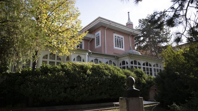 ‘Atatürk Müze Köşkü ve Pembe Köşk’ Cumhuriyet’in 100. yılında ziyarete açıldı
