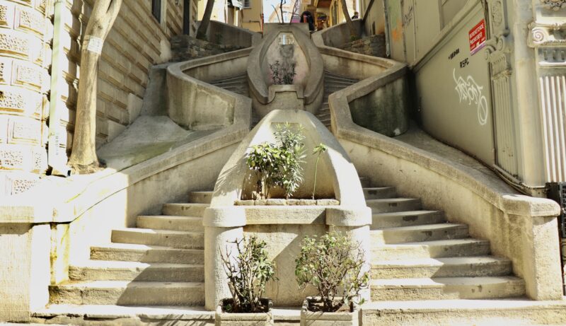 Sevginin Sembolü: Kamondo Merdivenleri(Özel Haber)