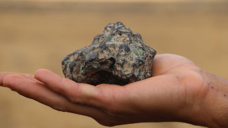 Almanya’da yaşayan Türk’ün bahçesine düşen gök taşına 400 bin euro değer biçildi