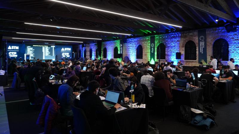 Beyaz şapkalı hackerlar yarıştı