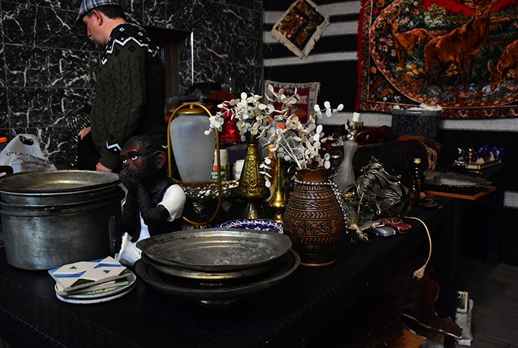 Eskişehir’de tarihi evler arasındaki mezatlar antika tutkunlarını buluşturuyor