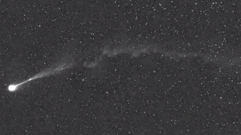 Güneş patlaması, kuyruklu yıldızın kuyruğunu parçaladı