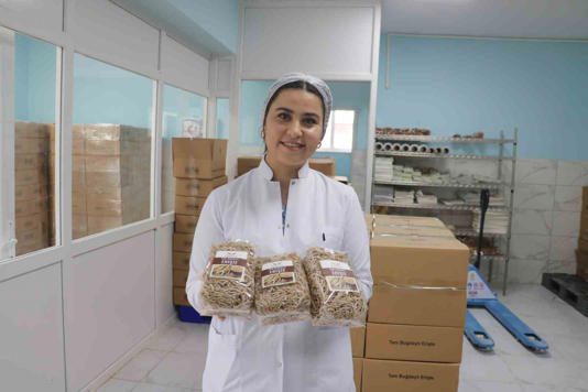 Sivas’ta bin 400 nüfuslu belde ülkeyi o gıdaya doyuruyor