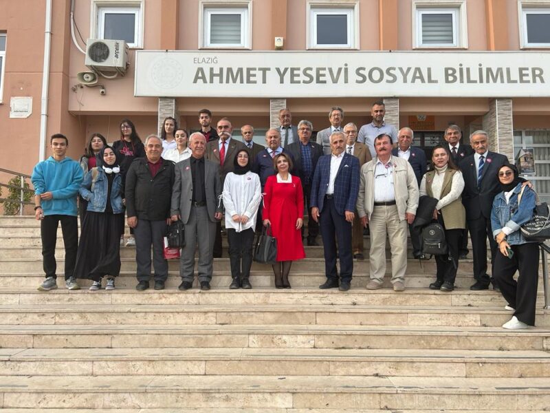 Elazığ Ahmet Yesevi Sosyal Bilimler Lisesi’nde Cumhuriyet’in 100. Yılı Etkinlikleri(Özel Haber)