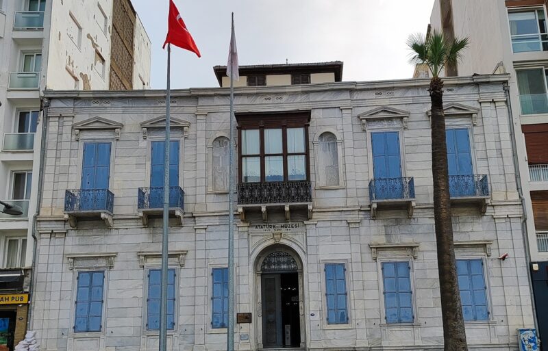 Alsancak’ta Atatürk Müzesi Ziyaretçilerini Ağırlıyor(Özel Haber)