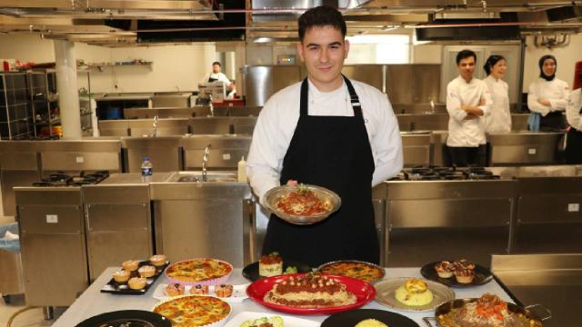 Geleceğin aşçıları dünya mutfağının inceliklerini öğreniyor