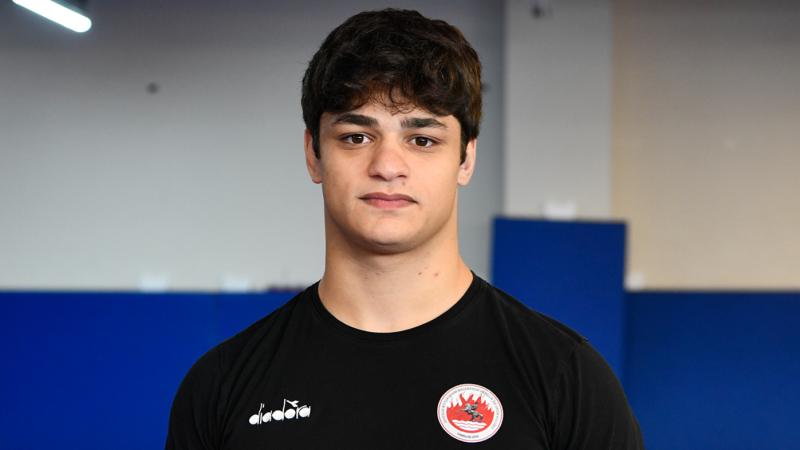 Milli Güreşçi Alperen Berber Türkiye Şampiyonu oldu