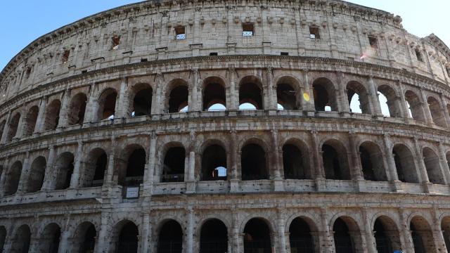 Kolezyum yakınlarında Roma döneminden kalma konut keşfedildi