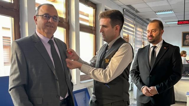 Kurtuluş Savaşı gazisinin madalyası bir asır sonra torununa verildi